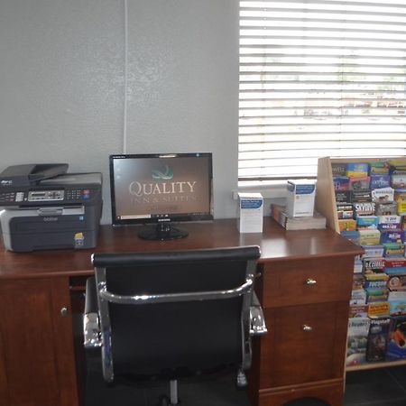 Quality Inn & Suites Near Downtown Mesa Exteriér fotografie