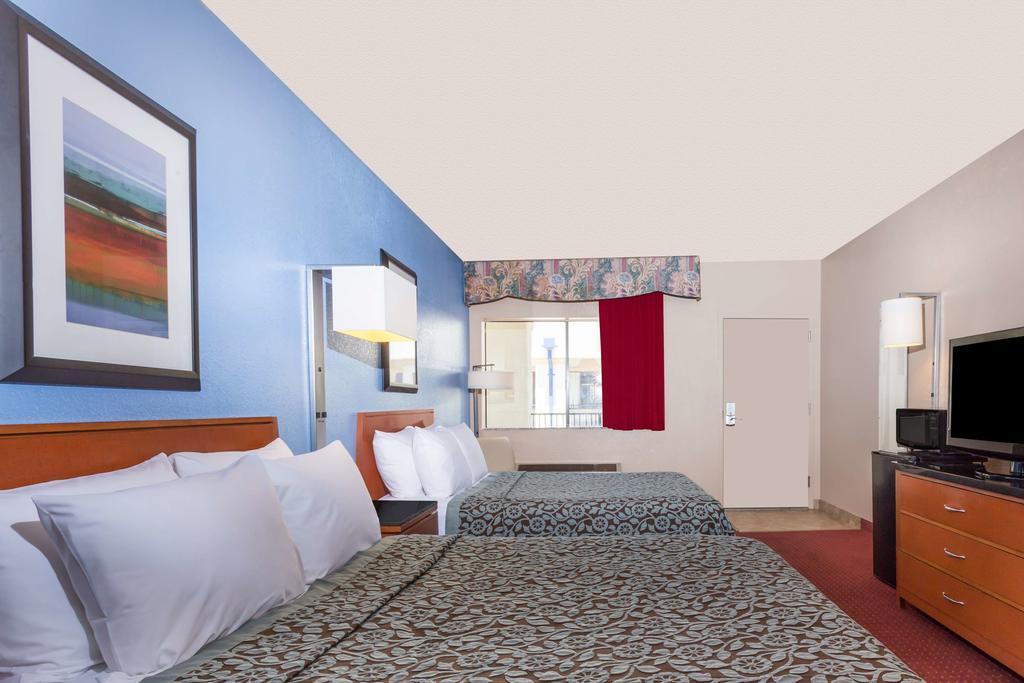 Quality Inn & Suites Near Downtown Mesa Exteriér fotografie