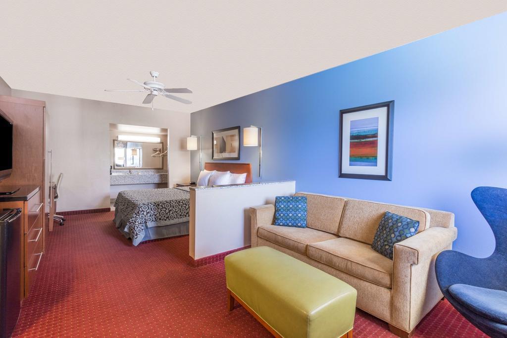 Quality Inn & Suites Near Downtown Mesa Exteriér fotografie