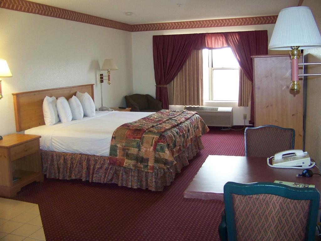 Quality Inn & Suites Near Downtown Mesa Exteriér fotografie