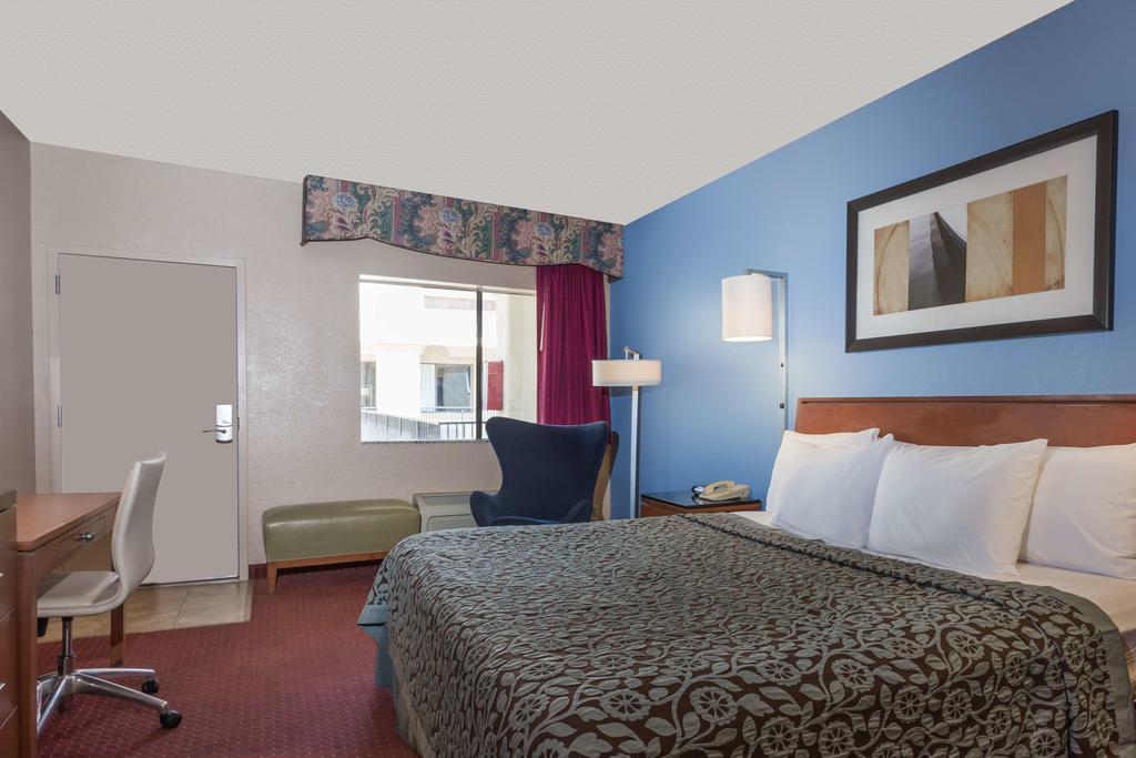 Quality Inn & Suites Near Downtown Mesa Exteriér fotografie